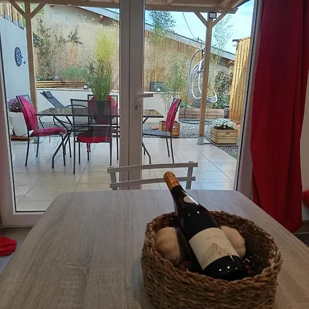 Des 4 Saison Apartment *