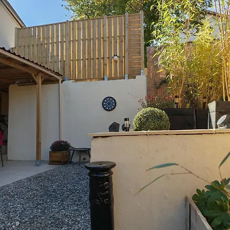 Des 4 Saison Apartment *